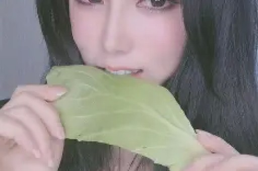 《亚洲AV无本泽朋美》免费观看
